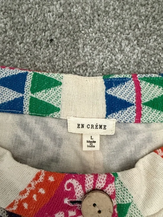 En Creme Multicolor Striped Embroidered Shorts - Picture 2 of 4